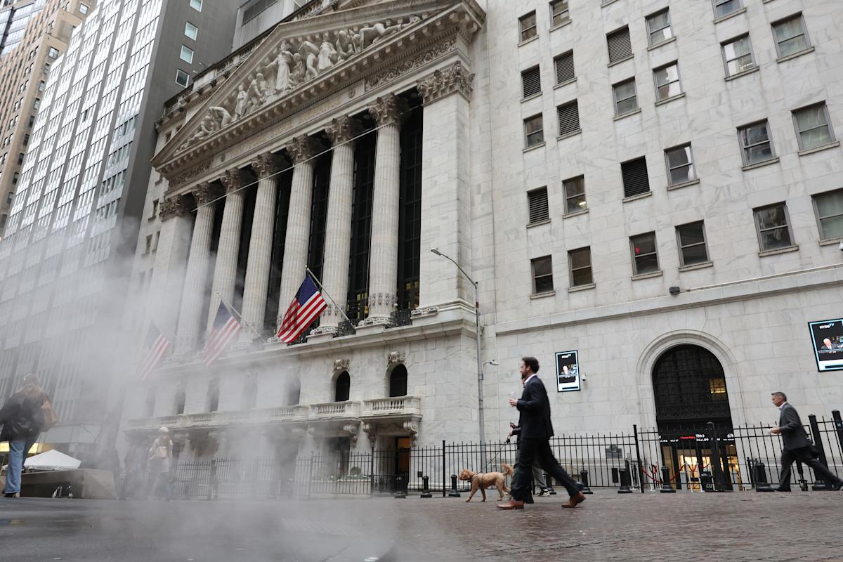 Stock Market Today: Dow Drops Amid Regional Bank Concerns – FYM News