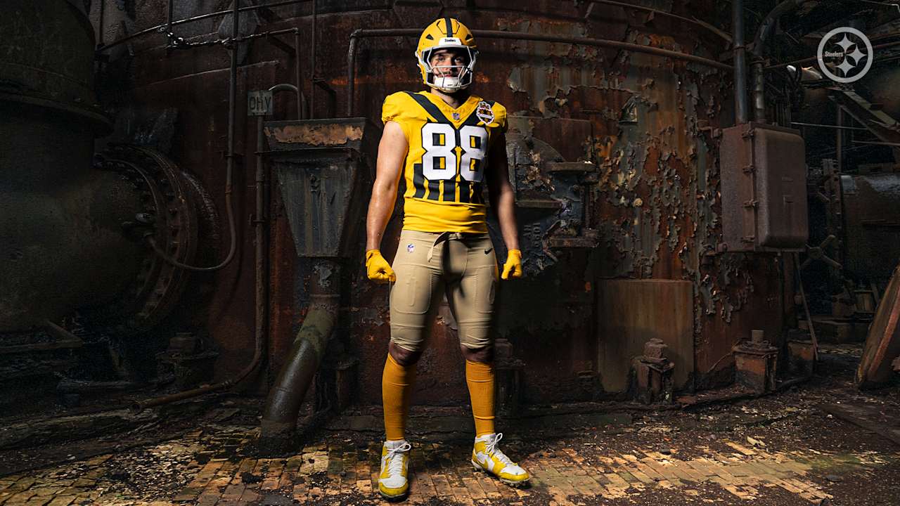 Steelers to Wear 1933 Throwback Uniforms vs. Packers | FYM News