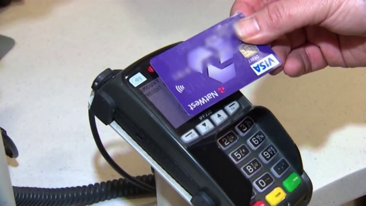 Protect Yourself: Scammers Target ‘Tap-to-Pay’ Credit Card Feature
