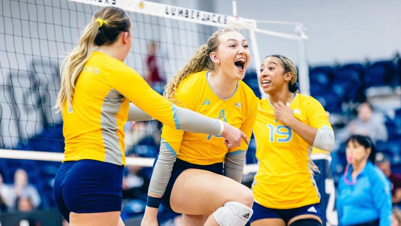 Astrojacks Dominate Griz: NAU Volleyball Extends Home Win Streak